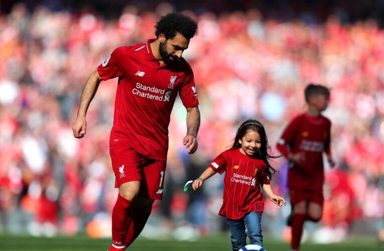 مصر.. هكذا احتفل محمد صلاح مع ابنتيه بشهر رمضان