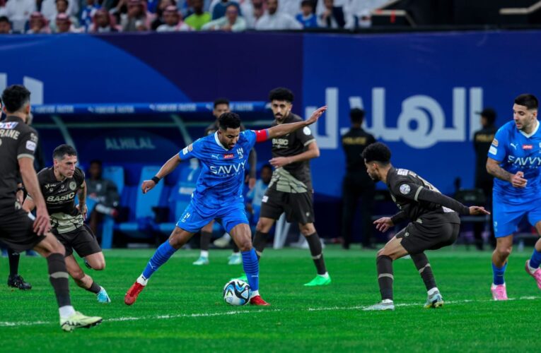 السعودية.. معاقبة مدرب بسبب تلفظه بـ “ألفاظ بذيئة” تجاه حكام مباراة الهلال وضمك