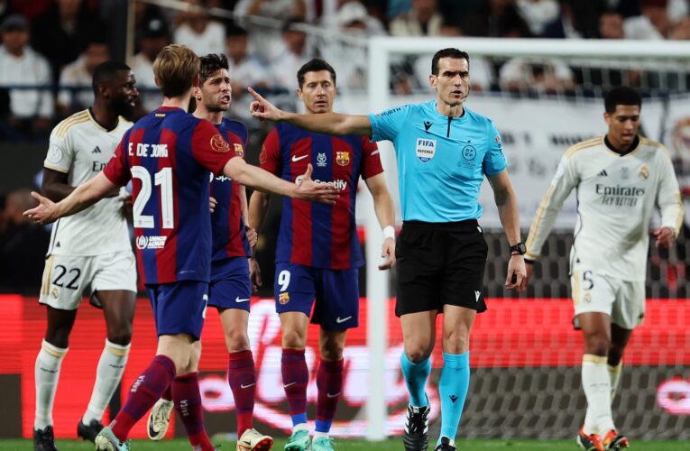 “موقعة منتظرة” بين ريال مدريد وبرشلونة.. برأيك لمن ستكون الغلبة؟