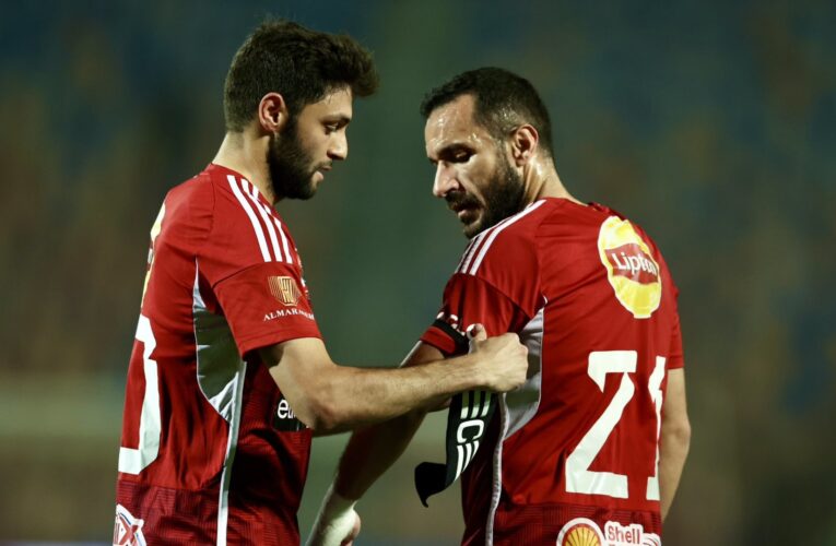 ارتداء علي معلول لشارة القيادة مع الأهلي يثير تفاعلاً.. والنادي يعلّق