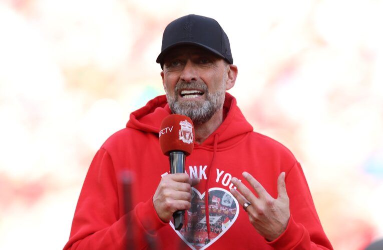 جمهور ليفربول يودع كلوب بطريقة فريدة من نوعها.. والمدرب: لا “أصدق هذا”