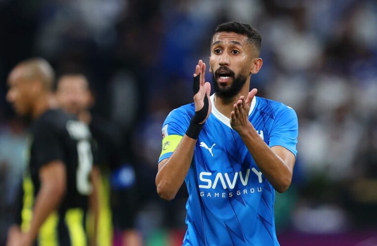 السعودية.. اللاعب سلمان الفرج يلمح إلى رحيله عن نادي الهلال