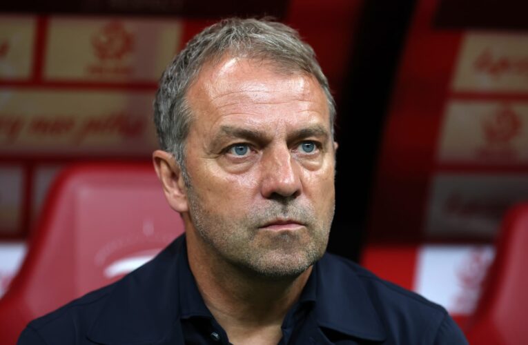 هانسي فليك “رُبان جديد” لسفينة برشلونة.. كم مدة العقد بين الطرفين؟