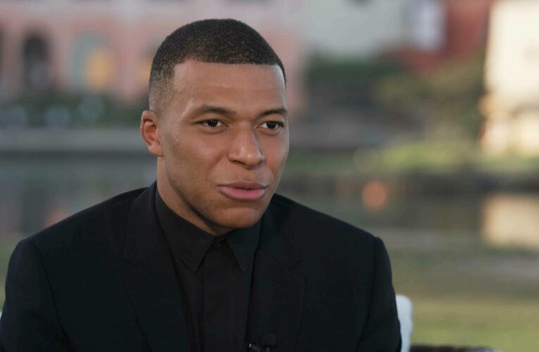 مبابي يعلق لـCNN على موعد إعلان ناديه الجديد ومن سيشجع في نهائي دوري أبطال أوروبا