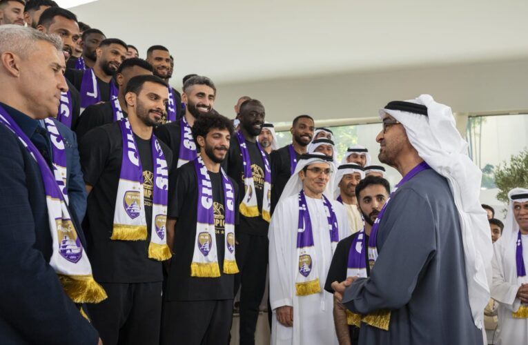تفاعل مع لقطات استقبال محمد بن زايد لفريق العين بعد فوزه باللقب الآسيوي