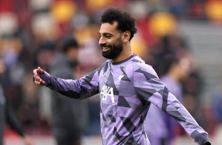 أول لقاء بين محمد صلاح ومدرب ليفربول الجديد.. والنادي يعلّق