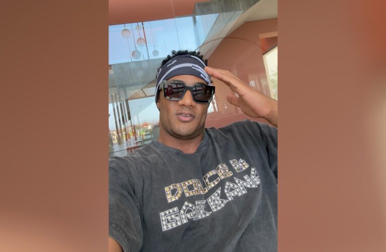 “دي لا رجولة ولا بطولة”..محمد رمضان يعتذر لأسرة الشاب الذي صفعه في الساحل الشمالي ويكشف التفاصيل