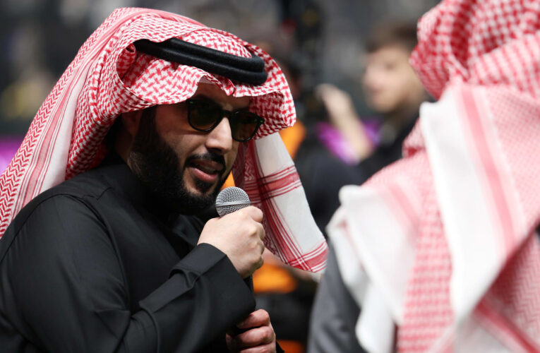 تركي آل الشيخ يعلق على فوز السعودية هتان السيف على المصرية إيمان بركة