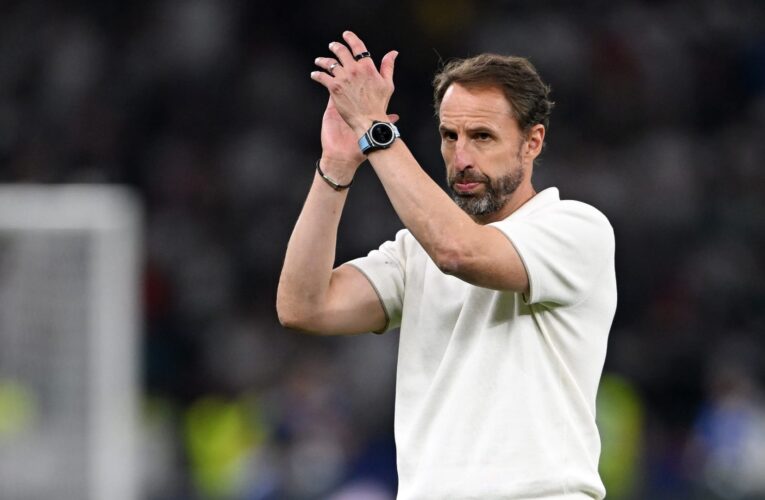 مدرب إنجلترا يجيب على سؤال حول مستقبله بعد خسارة لقب اليورو.. هذا ما قاله