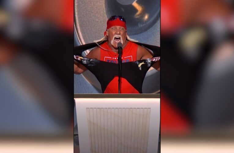شاهد “تألق” ترامب وهو يشاهد المصارع هولك هوغان يمزق قميصه تأييدًا للرئيس الأمريكي السابق