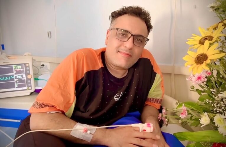 بفيديو من المستشفى.. الفنان المصري محمد رحيم يطمئن جمهوره على صحته