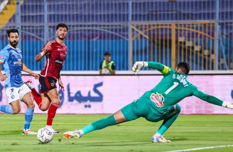 مصر: الأهلي يشكو لاعبي بيراميدز بسبب “التجاوزات غير الأخلاقية”.. ومروان حمدي يعتذر