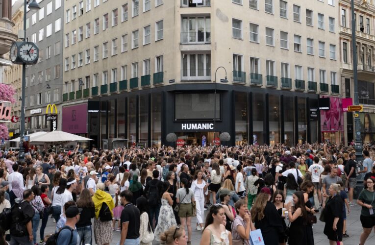 النمسا.. اعتقال مراهق عراقي بعد مخطط لشن هجوم على حفل تايلور سويفت