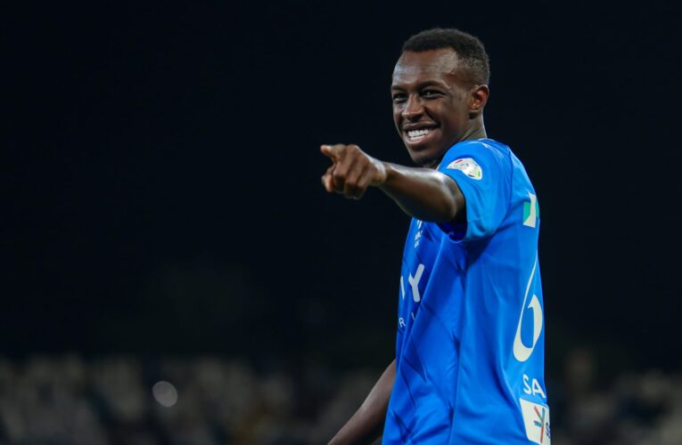 بعد اقترابه من اللعب في روما.. إليك أبرز ما حققه سعود عبدالحميد مع الهلال السعودي
