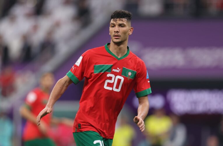 الأهلي المصري يعزز صفوفه بلاعب مغربي.. إليك أبرز أرقامه