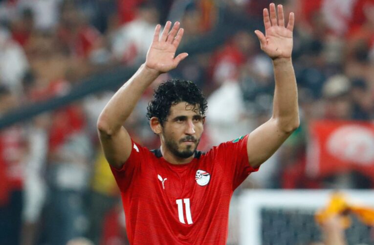 تداول لقطات لانفعال أحمد حجازي على مدرب منتخب مصر.. والأخير يعلق: كان “هيؤذي نفسه”