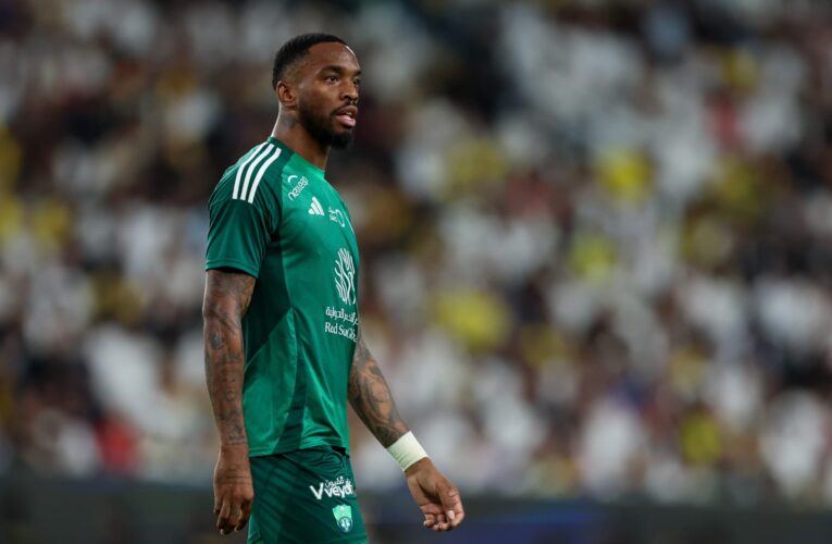 إيفان توني يعلق على ظهوره الأول مع الأهلي.. وهذا ما فعله مع الجماهير بعد مواجهة النصر