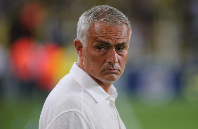 “هذا قلة احترام”.. موقف “محرج” لمورينيو في الدوري التركي