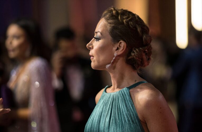 لم تحضر ولم تعتذر.. منة شلبي تربك مهرجان الإسكندرية السينمائي