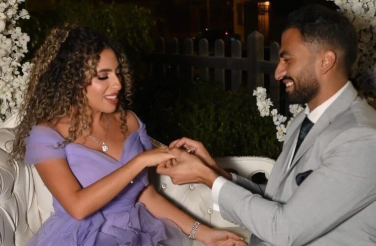 كاتبة “بنت أبويا” ستصبح عروسا قريبا.. الشاعرة منة القيعي تعلن خطوبتها