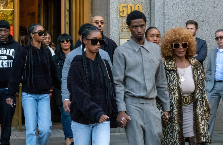 أبناء شون كومز “يقفون متحدين” في دعمهم لوالدهم