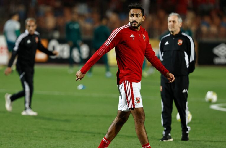 أول ظهور للاعب بعد معاقبته.. تفاعل مع لقطة لكهربا وكولر من تدريبات الأهلي