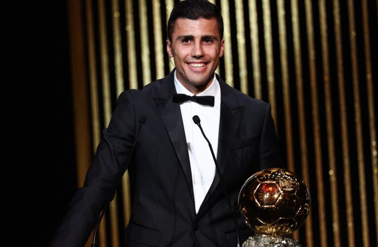 غضب ريال مدريد و”تقسيم الأصوات”.. هذه تفاصيل الكرة الذهبية الأكثر جدلا في التاريخ؟