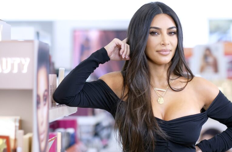 كيم كارداشيان تثير تفاعلا بما اختارته كزي هالوين وبمدى واقعيته