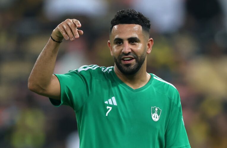 “لم أعد كما كنتُ في مانشستر سيتي”.. رياض محرز يفسر “معاناته” مع أهلي جدة