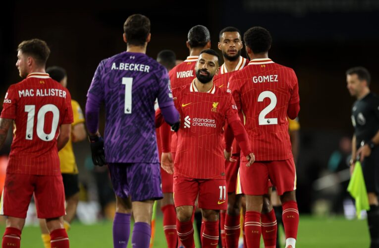 لاعب ليفربول يصف صلاح بـ”الأسطورة”.. إليك ما قاله عن النجم المصري