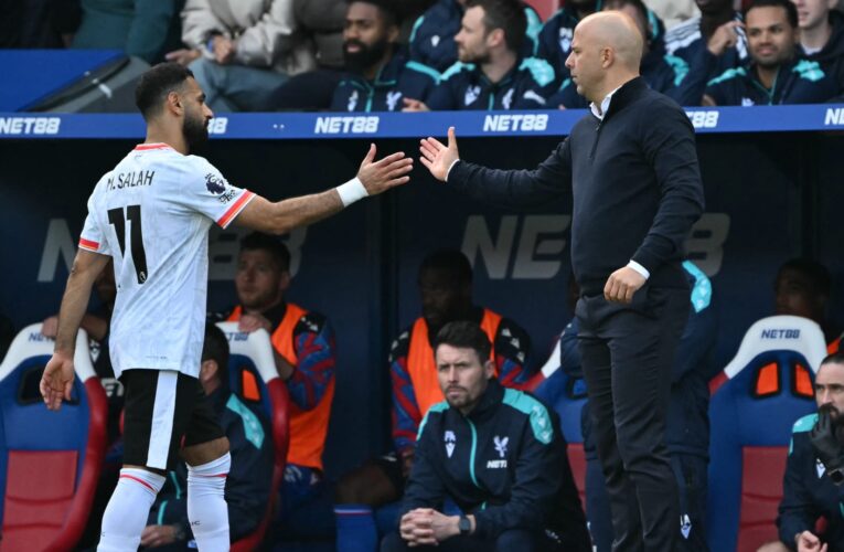 مدرب ليفربول يعلق على تدوينة محمد صلاح التي أثارت تكهنات حول مستقبله