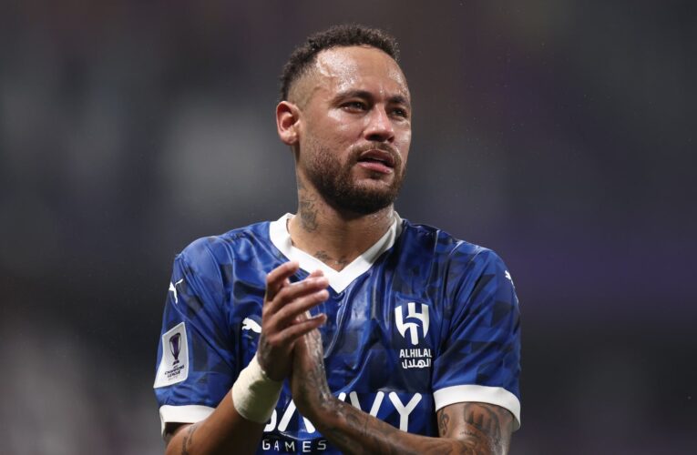 إطلالة جديدة لنيمار خلال مباراة الهلال واستقلال طهران “تشعل تفاعلا”