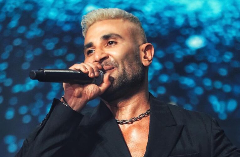 هكذا بدا أحمد سعد بأولى حفلاته بعد خضوعه لجراحة عاجلة في الفك