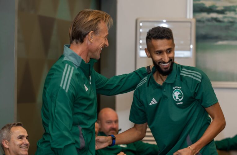 السعودية.. لقاء سلمان الفرج بمدربه رينارد “يشعل تفاعلا”