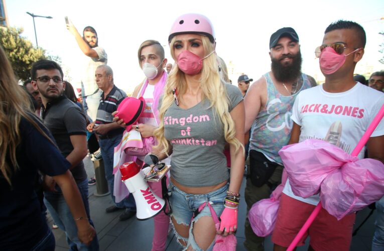 بعد فيديو ساخر لميريام كلينك.. أفيخاي أدرعي يُعلق: “الفكاهة” تحمل رسالة