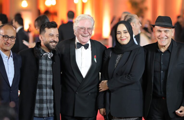 القاهرة السينمائي يختتم دورته الـ45.. إليكم الأفلام المتوجة بالجوائز