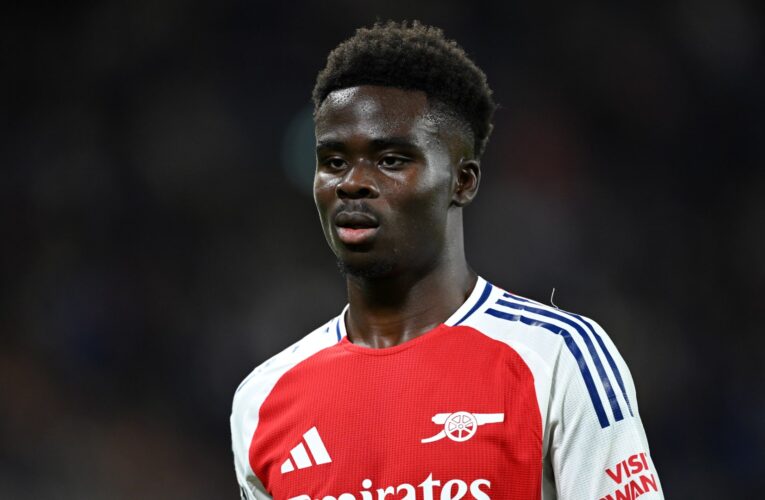 بعد مزاعم عن تهربه من الانضمام لمنتخب إنجلترا.. مدرب أرسنال يدافع عن ساكا: يمكننا إظهار تقرير طبي يؤكد إصابته