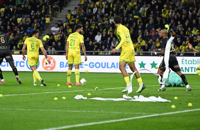 إيقاف مباراة بين نانت ولوهافر في الدوري الفرنسي.. ما السبب؟