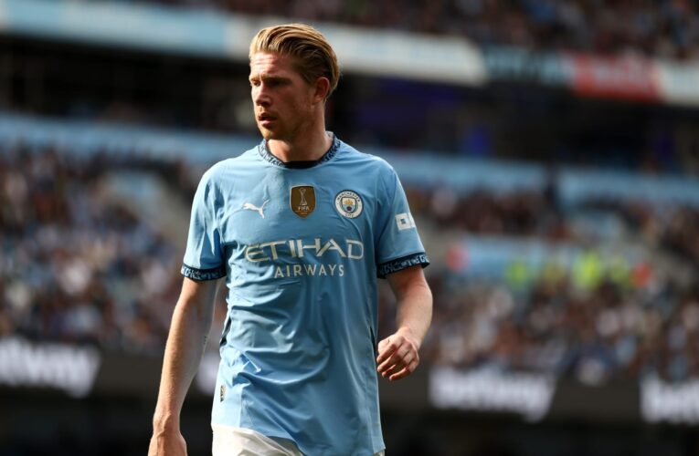 دي بروين يواجه سؤالا جديدًا عن مستقبله مع مانشستر سيتي.. كيف رد؟