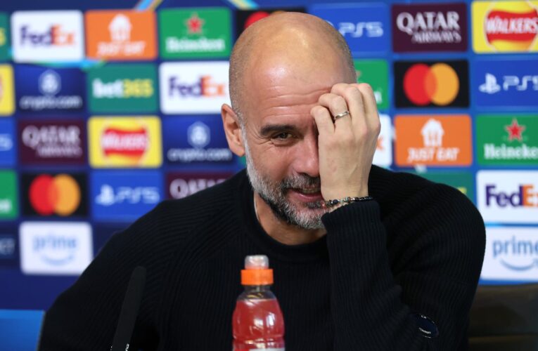 جروح وخدوش في وجهه.. غوارديولا يتعمد إيذاء نفسه بعد تعثر مانشستر سيتي بدوري أبطال أوروبا