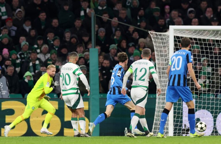 ربما يكون أغرب هدف عكسي في دوري أبطال أوروبا.. لاعب سلتيك يضع الكرة بمرماه