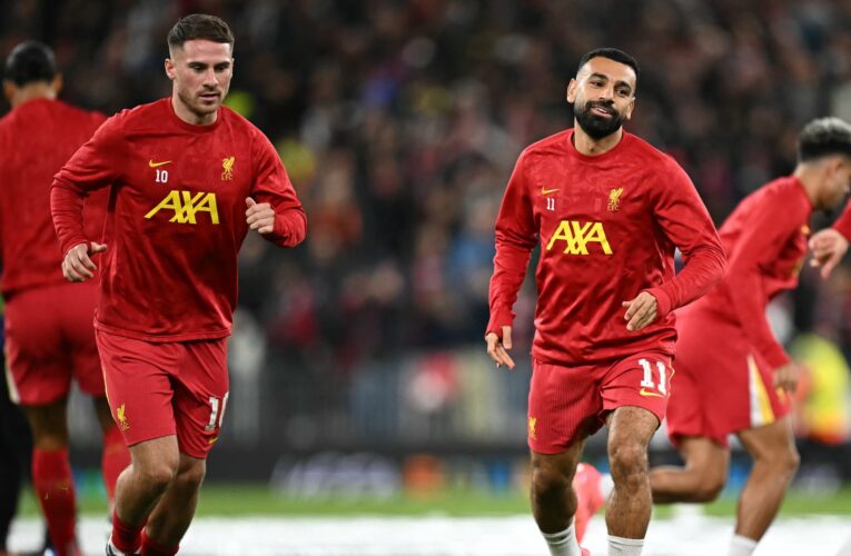 ماك أليستر يكشف موقف لاعبي ليفربول من تجديد عقد صلاح.. هذا ما قاله