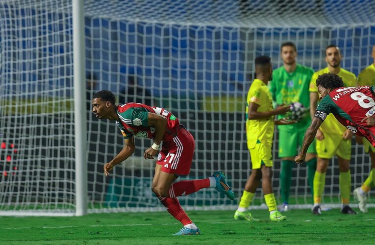 بهذه الطريقة.. لاعب الاتفاق يسجل واحداً من أروع أهداف الدوري السعودي