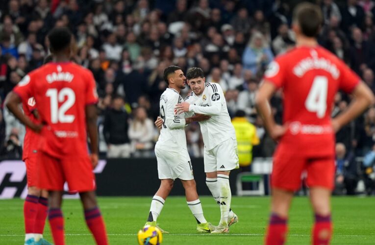 بعد فوز ريال مدريد على إشبيلية وخسارة برشلونة من أتلتيكو مدريد.. كيف أصبح ترتيب الدوري الإسباني؟