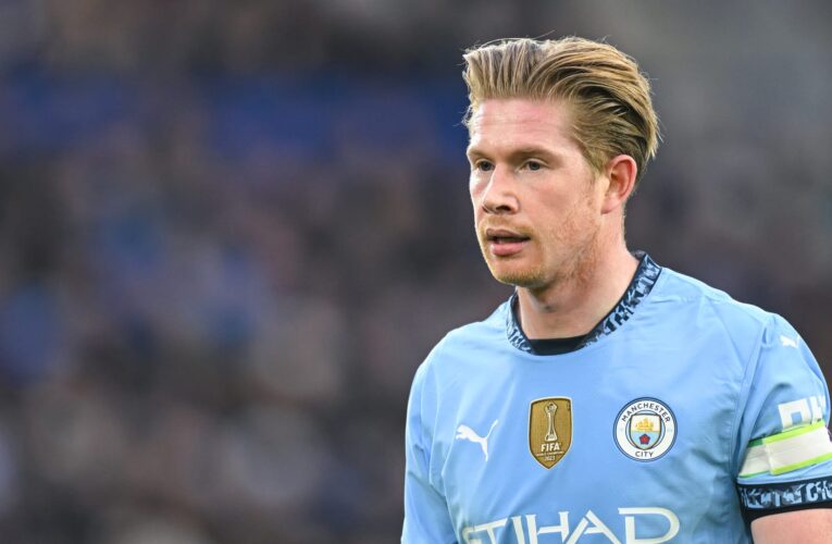 دي بروين يُبدي غضبه من جماهير مانشستر سيتي.. ما السبب؟