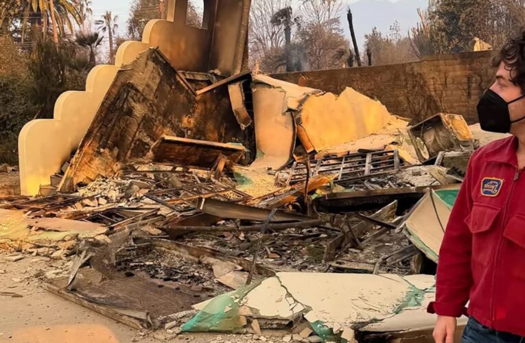 ماندي مور توثق زيارتها لمنزلها الذي دمرته حرائق لوس أنجلوس