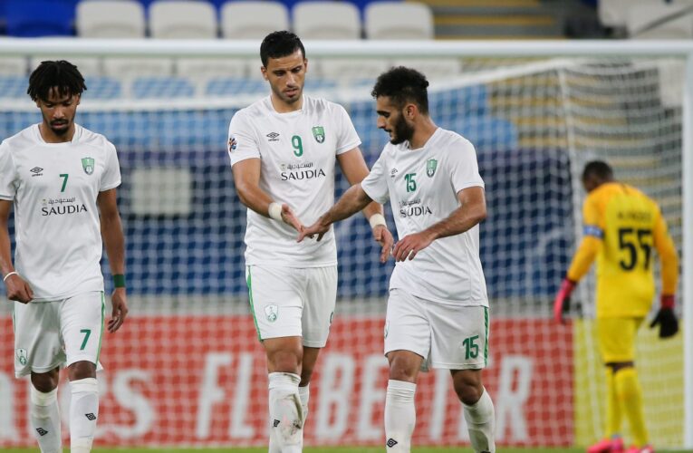 أول تعليق من عمر السومة بعد عودته للعب في الدوري السعودي