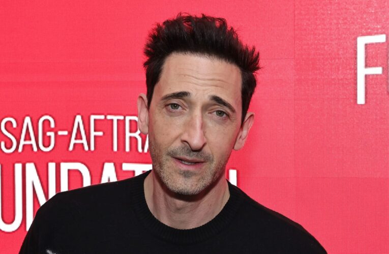 خطأ من كيم كارداشيان يزيد من متابعي أدريان برودي بشكل “جنوني”