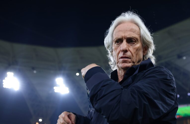 تصرف “غير متوقع” من مدرب الهلال بعد تعثر فريقه أمام الرياض
