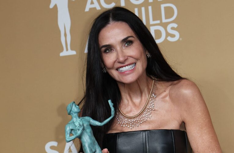 جوائز السينما كانت خارج التوقعات.. الفائزون بجوائز نقابة ممثلي الشاشة SAG هذا العام